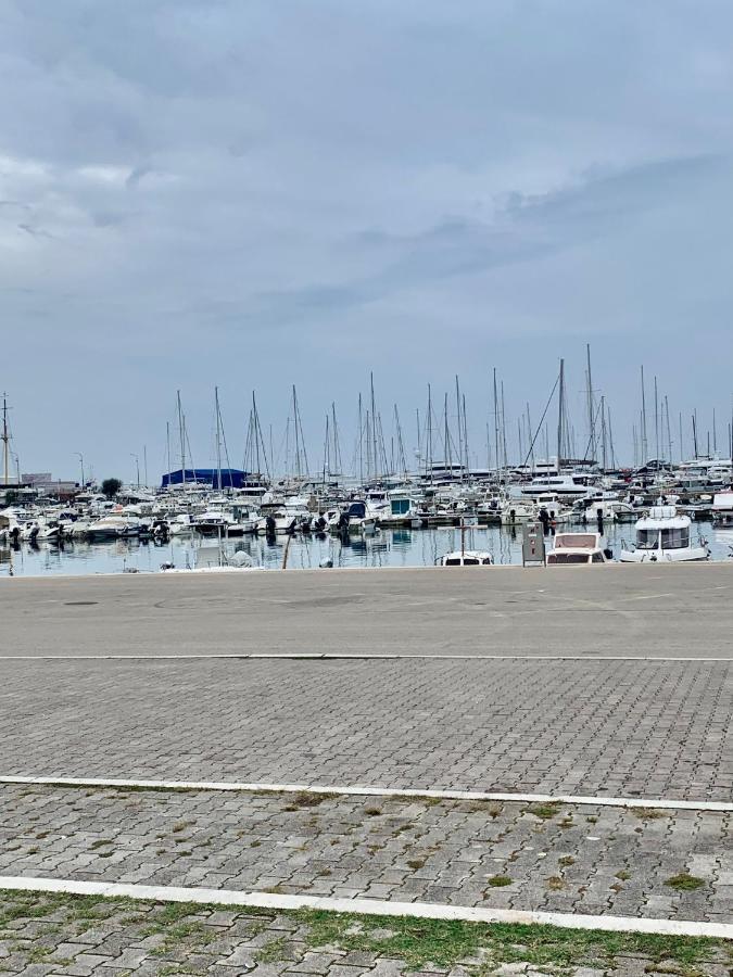 Apartman Ana Zeleni Pojas Bar Exteriér fotografie